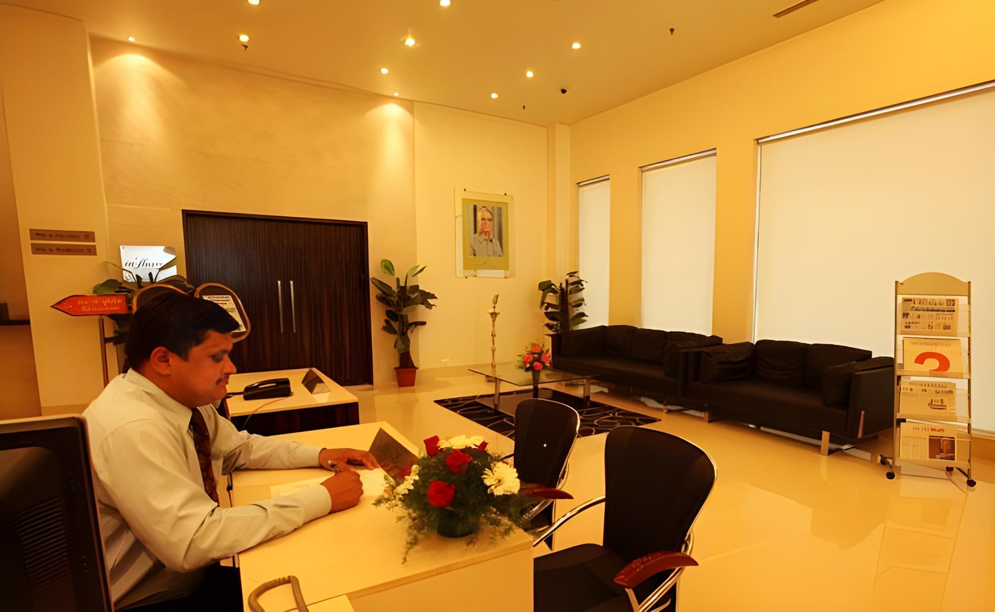 Hotel Inner Circle 15/16
