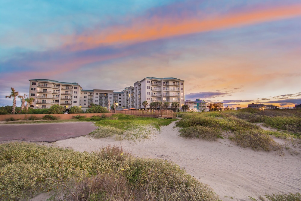 Holiday Inn Club Vacations Galveston Beach Resort 67/79