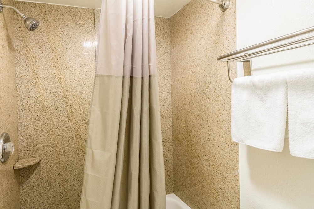 Motel6 Grove City, OH 47/47