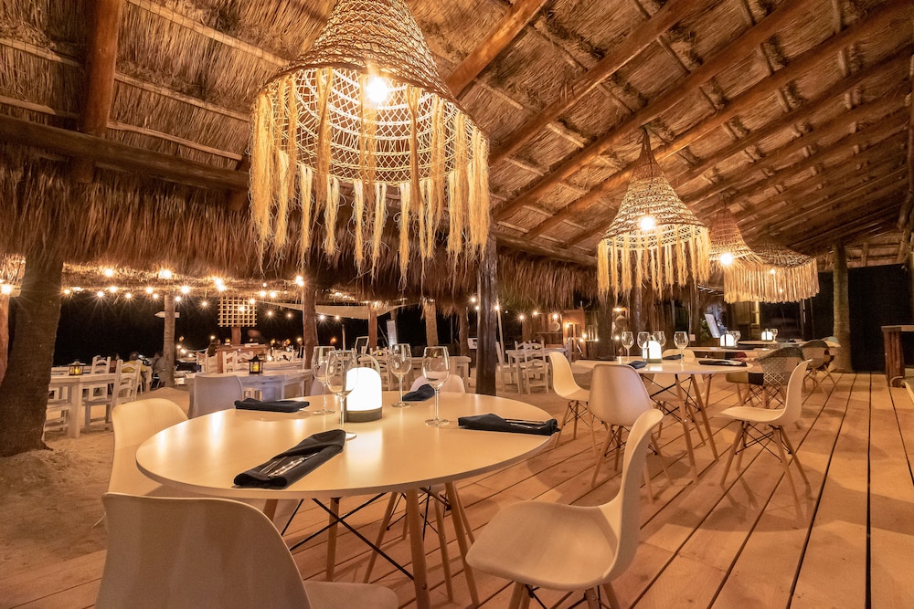 Amaite Hotel And Spa 53/67