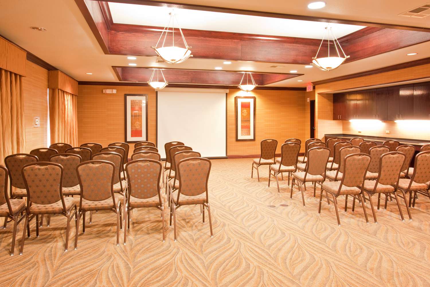 Red Lion Inn Suites Mineral Wells 12/15
