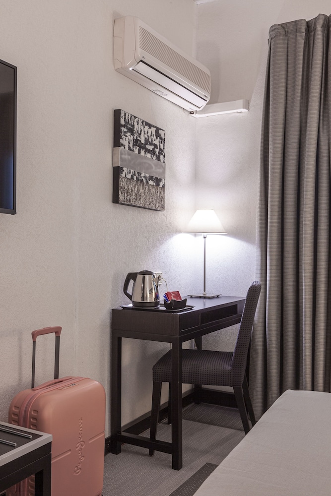 Macia Plaza 45/60