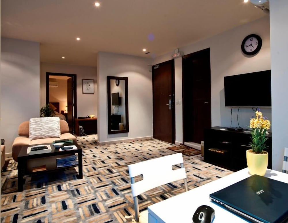 الاجنحه التنفيذيه(Executive Suites) 34/44