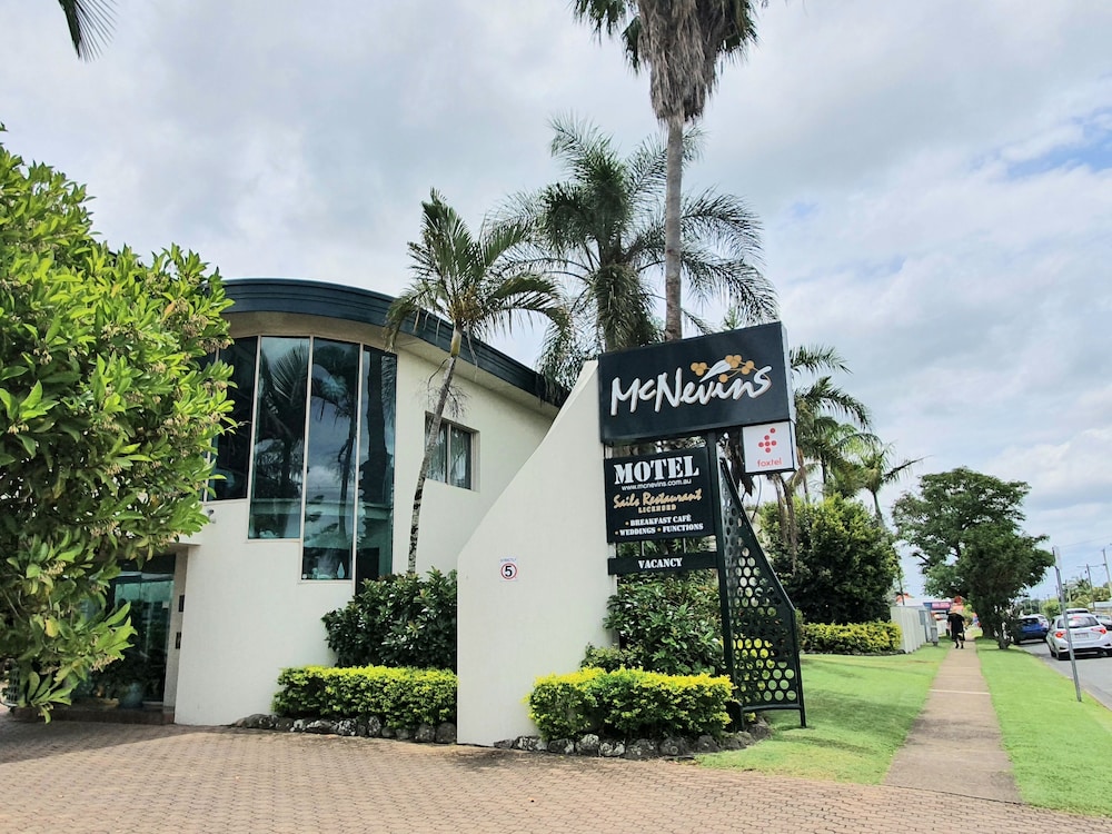Mcnevin S Maryborough Motel 6/69