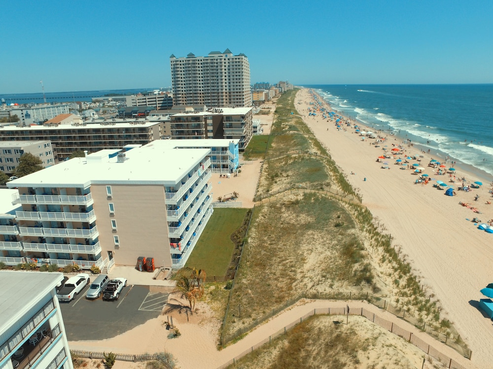 Atlantic OceanFront Inn 9/58