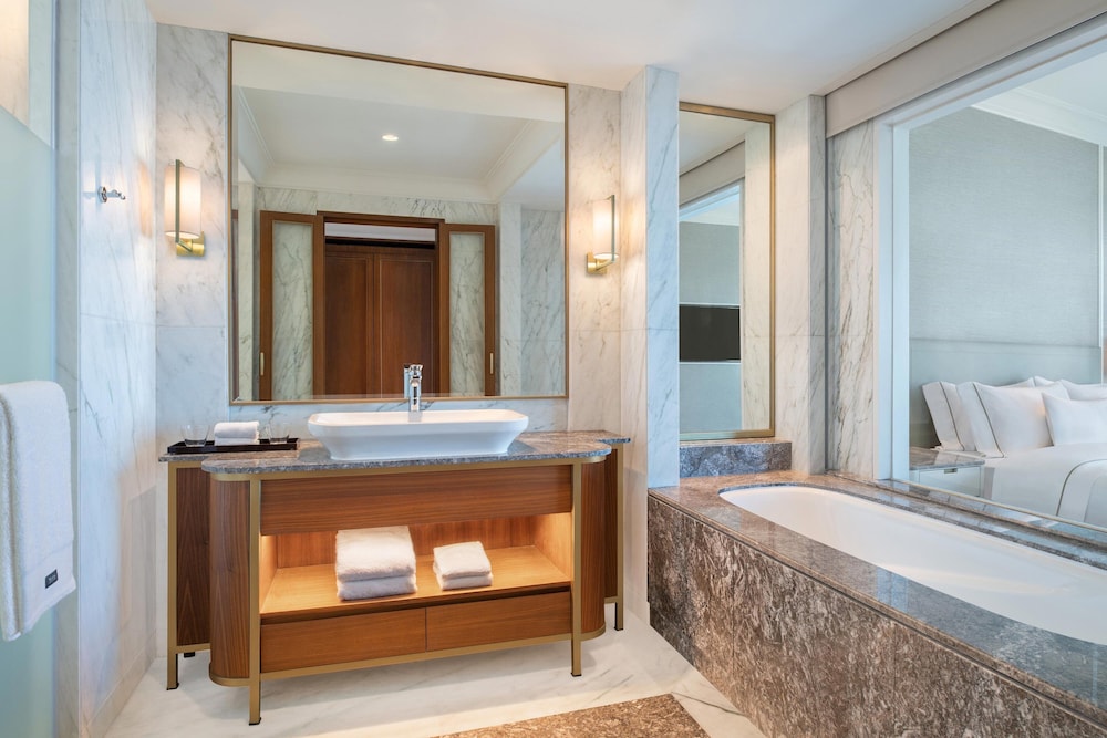 The Westin Surabaya 19/48