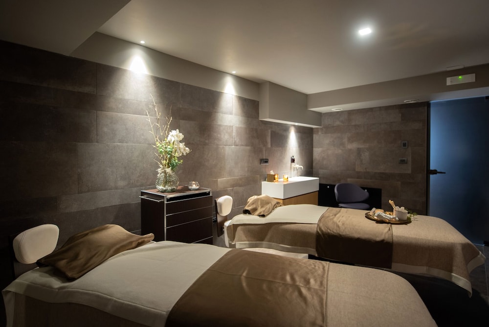Gold Tower Lifestyle Hotel 22/60