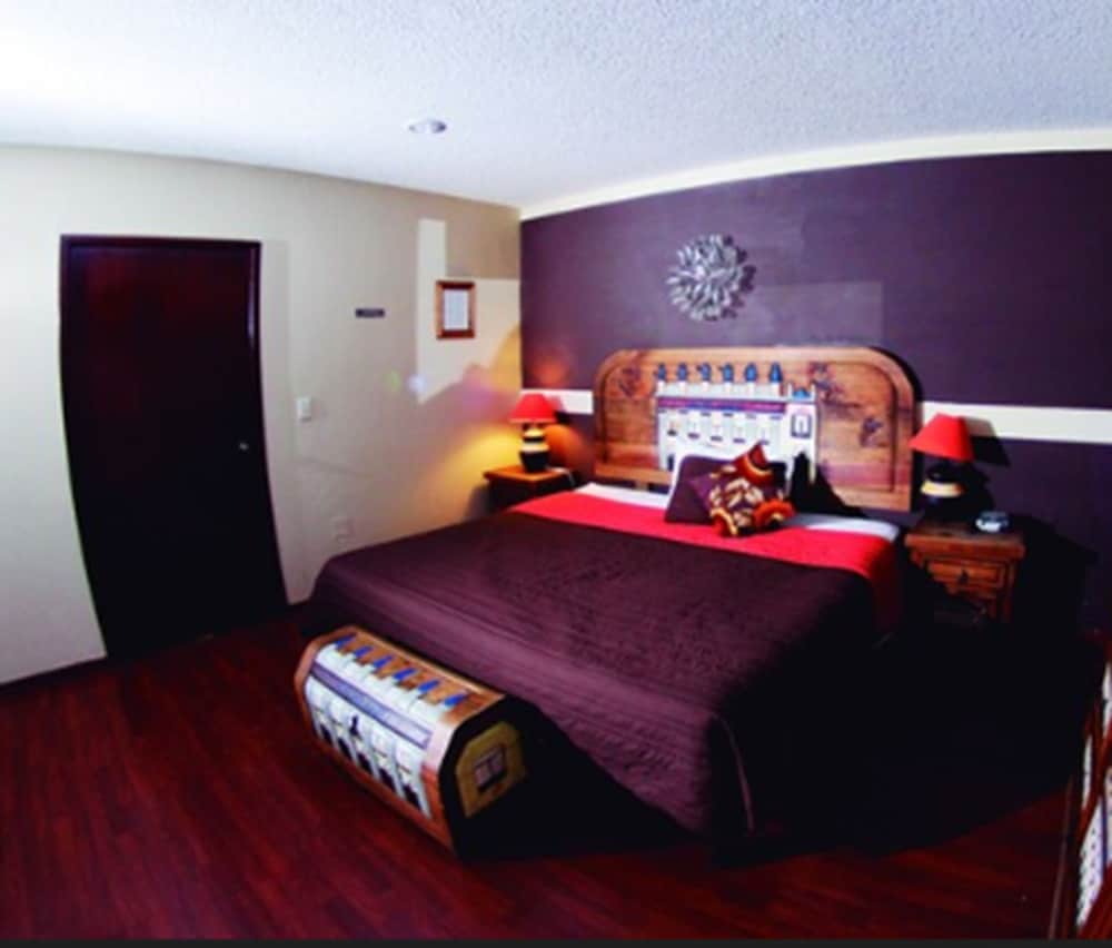 Hotel Chocolate 45/50