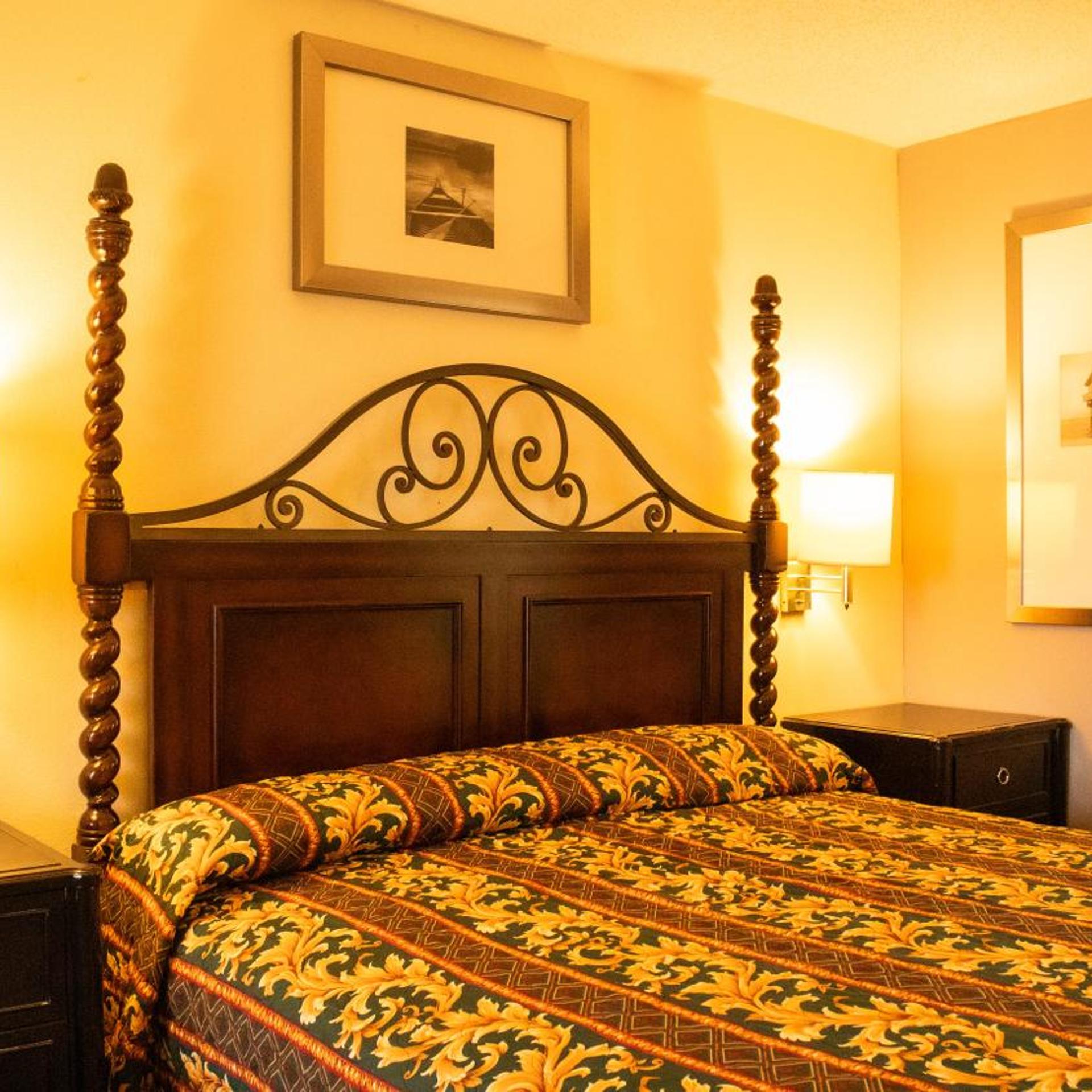 DAYS INN YANCEYVILLE 22/32