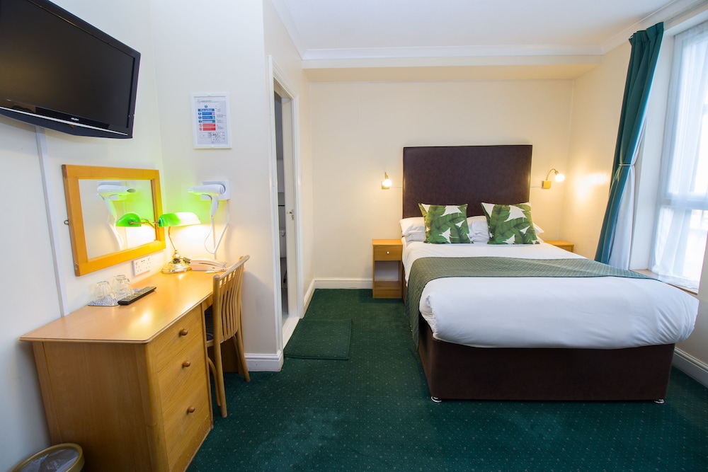London Town Hotel 37/69