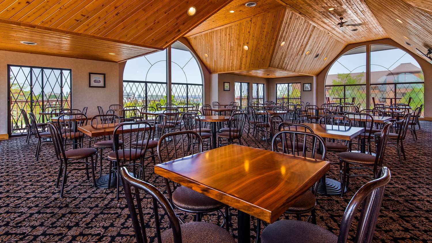 Best Western Plus Dockside Waterfront Inn 29/31