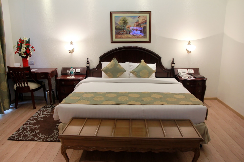 WELCOMHOTEL BELLA VISTA, PANCHKULA - CHANDIGARH 35/50
