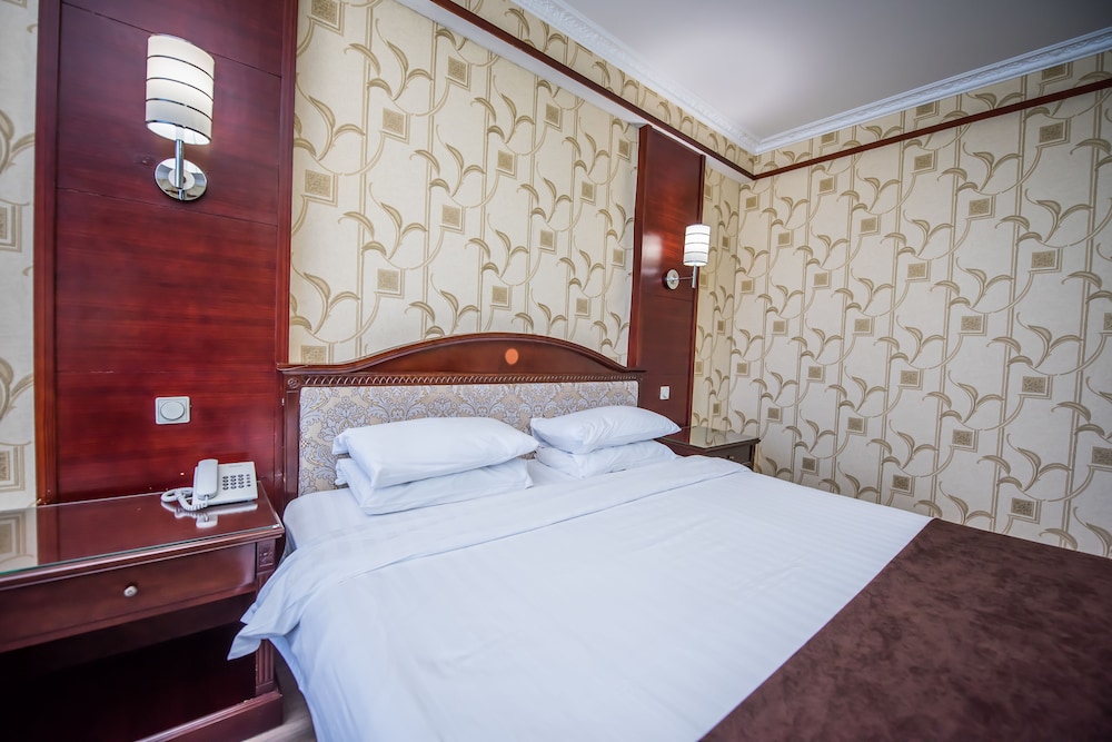 G Empire Hotel 28/66