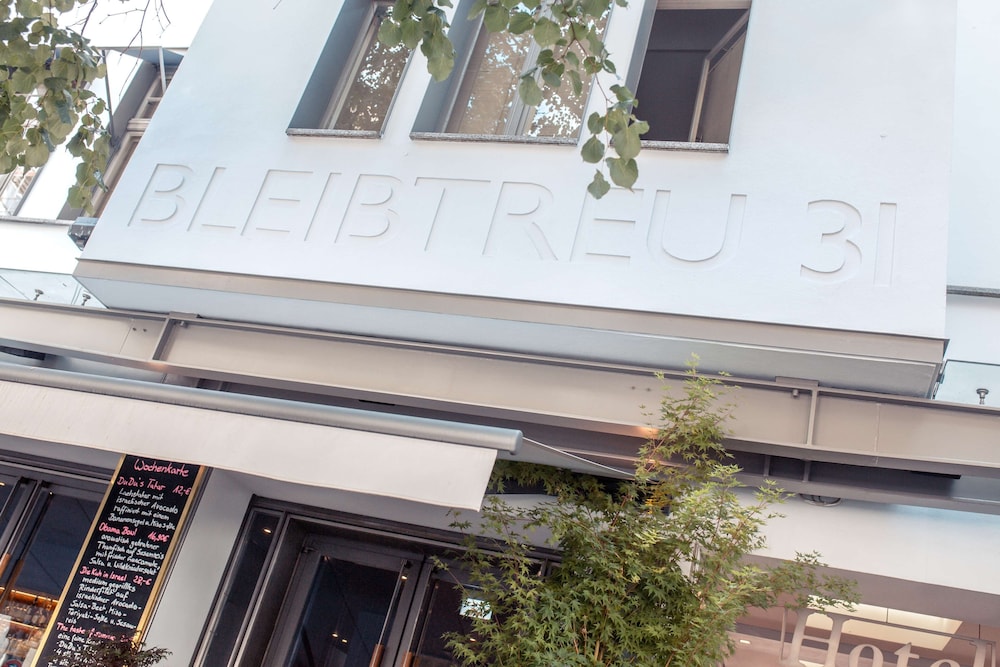 Hotel Bleibtreu Berlin By Golden Tulip 2/50