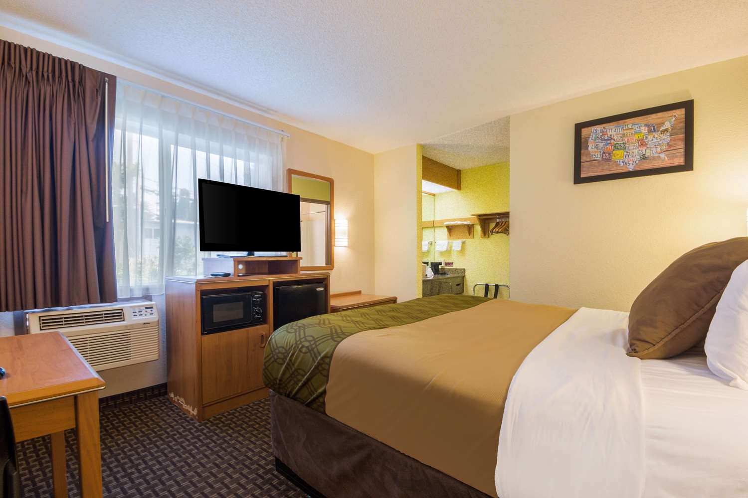 Motel6 Portland, OR – Southeast 18/26