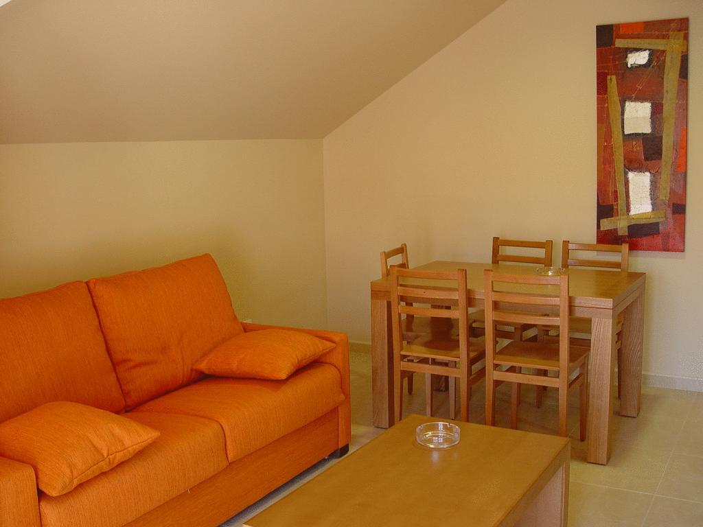 APARTAMENTOS TRISQUEL 11/20