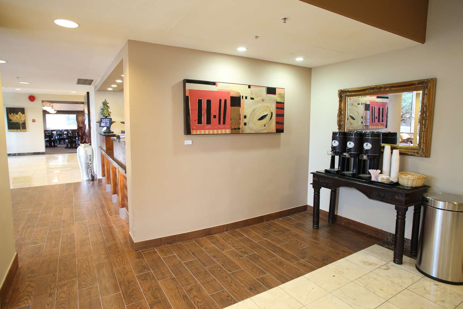 Red Lion Inn & Suites Olympia, Governor Hotel 12/37