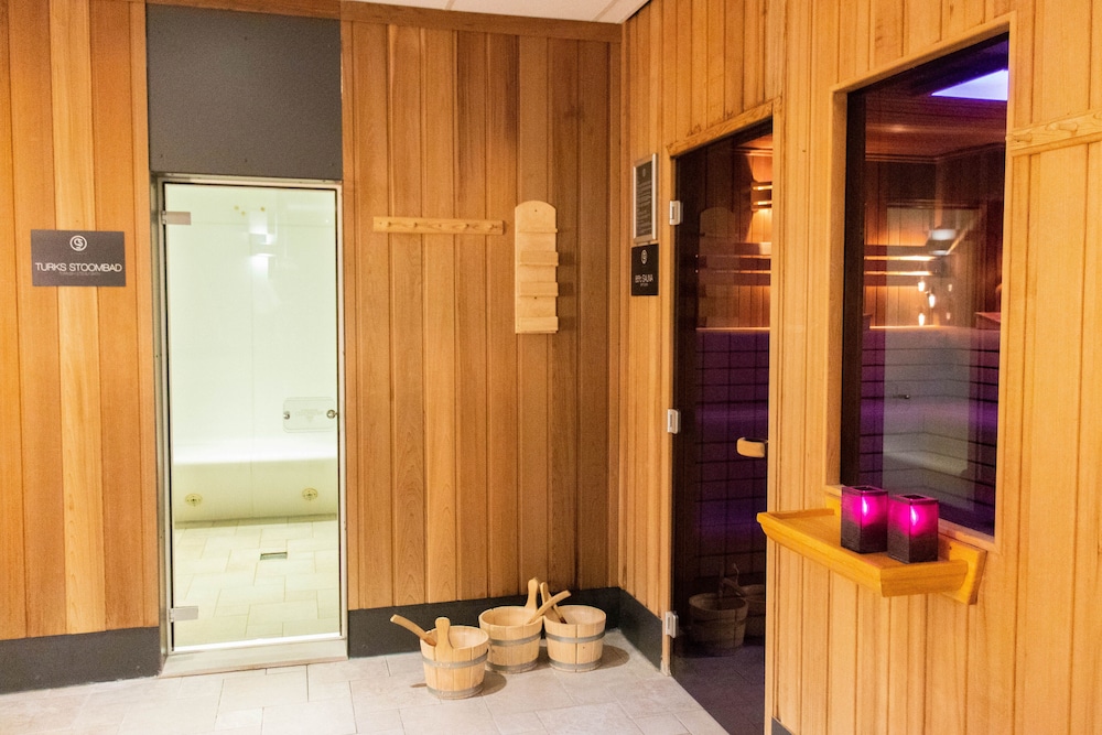 Mercure Hotel Tilburg Centrum 36/67