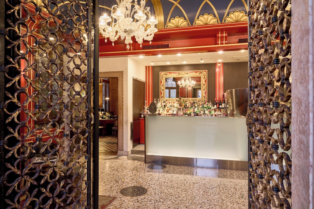 Palazzo Stern Hotel 12/88