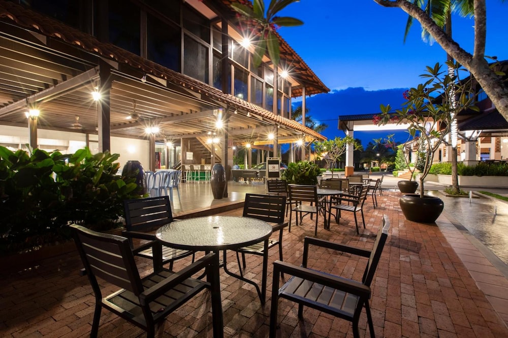 Adena Beach Resort 53/74