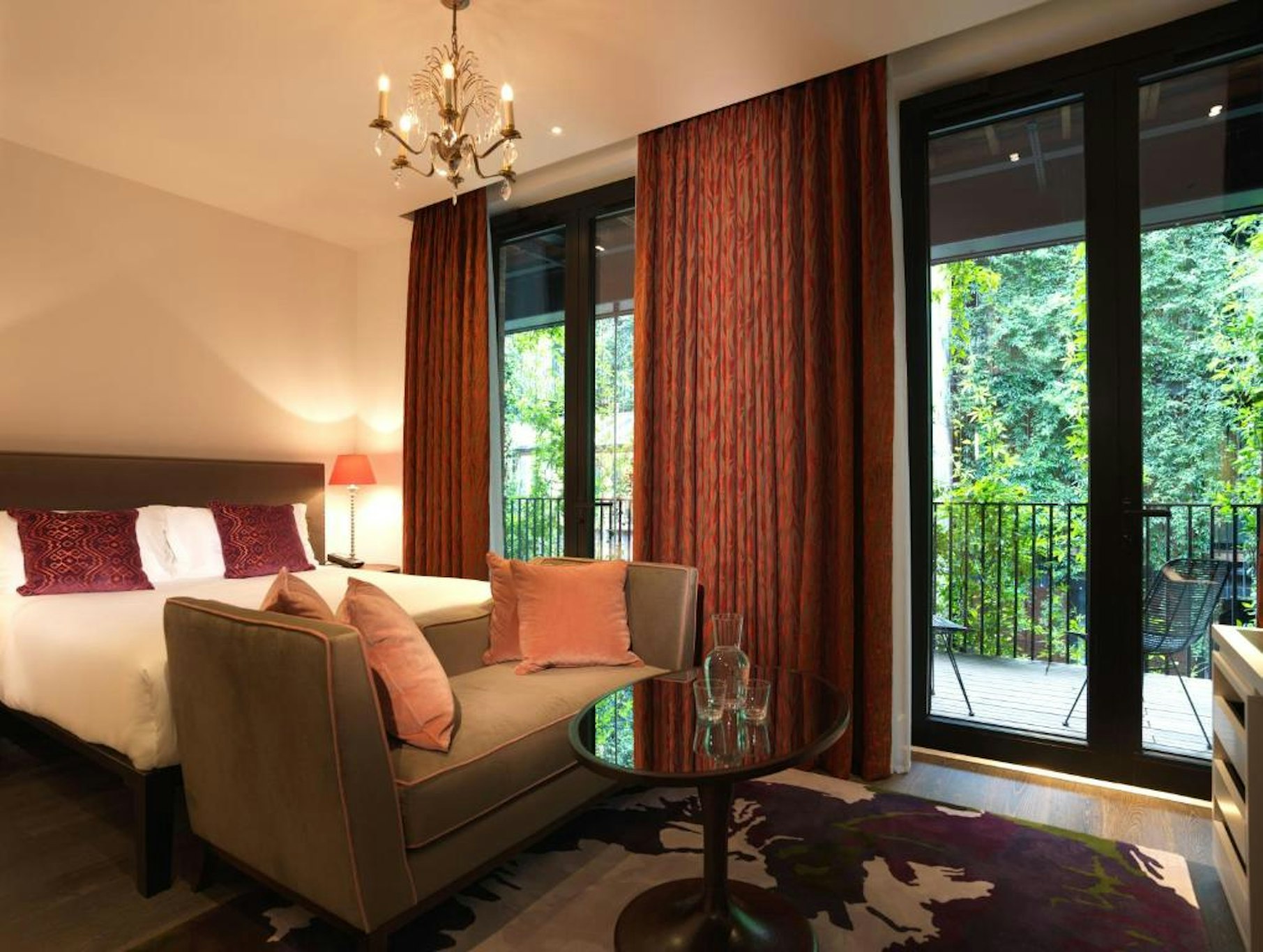 ROOM, TERRACE