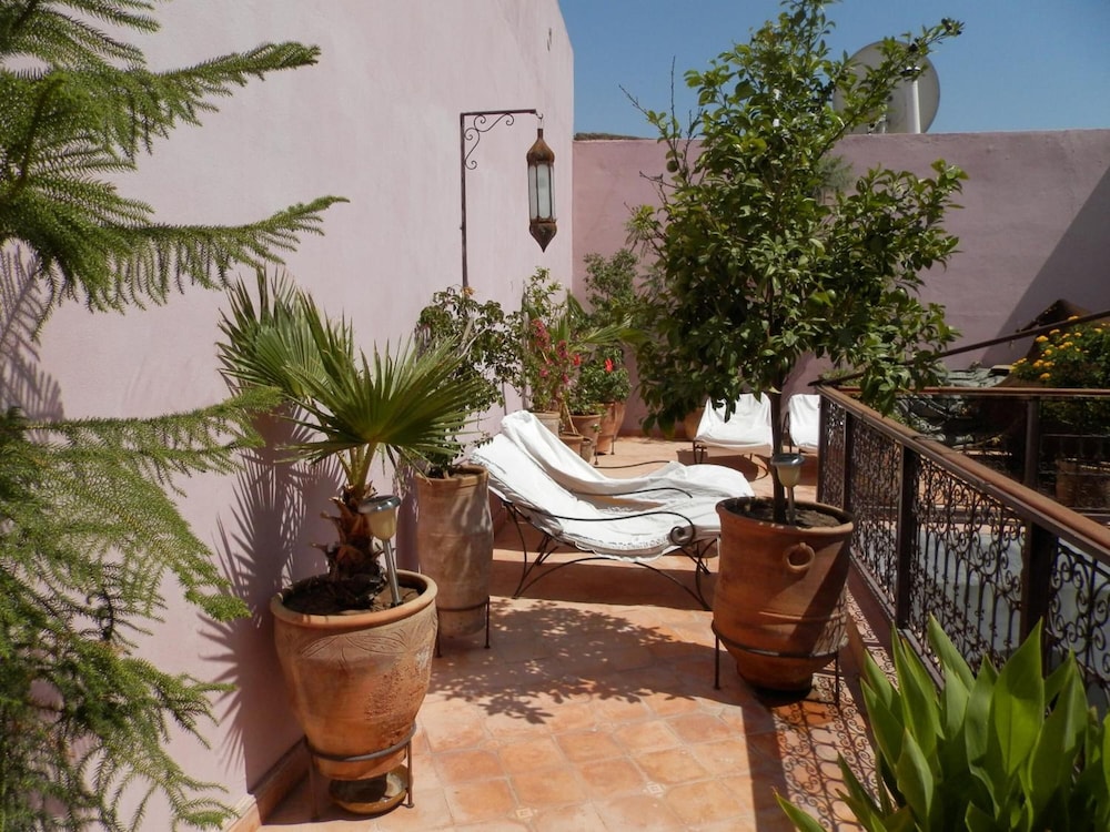Riad Ailen 47/50
