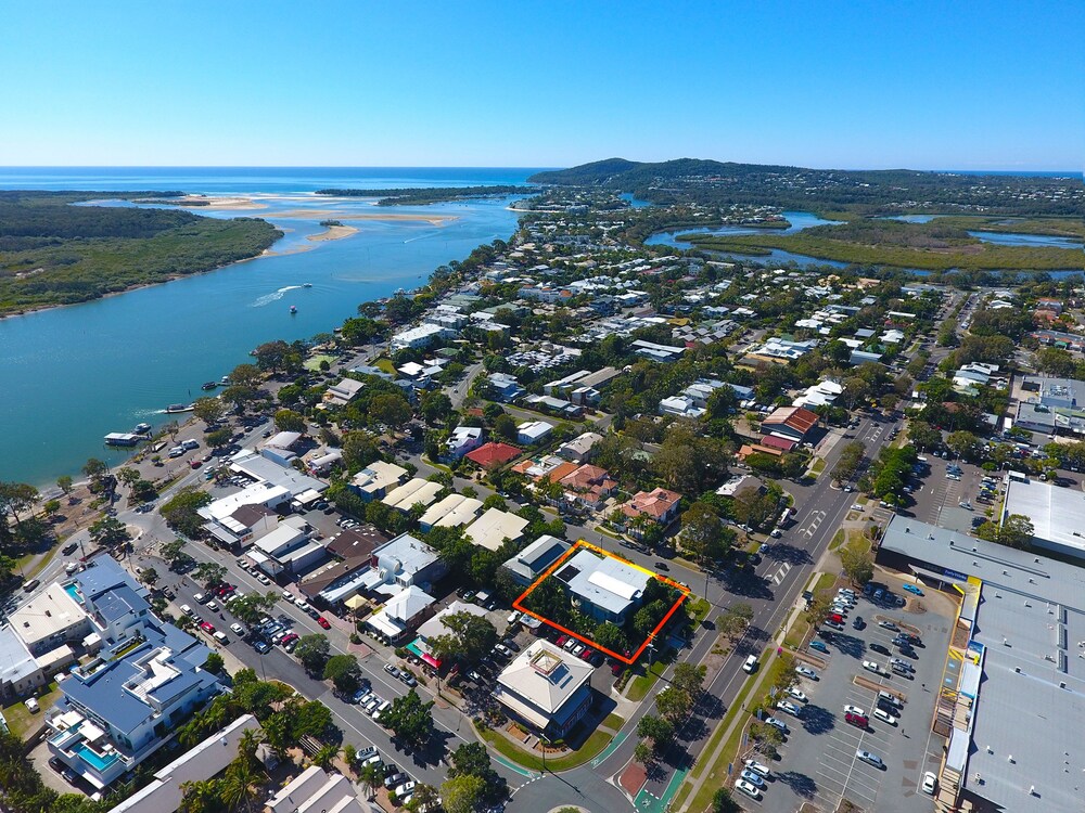 NOOSA RIVER SANDY SHORES 60/65