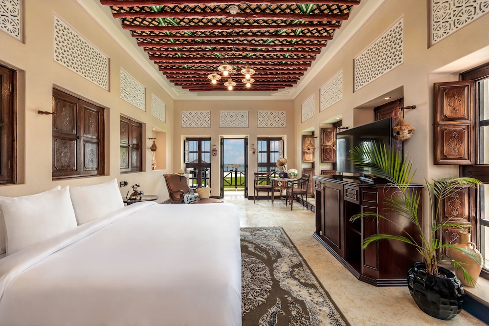 Al Maya Island & Resort 3/44