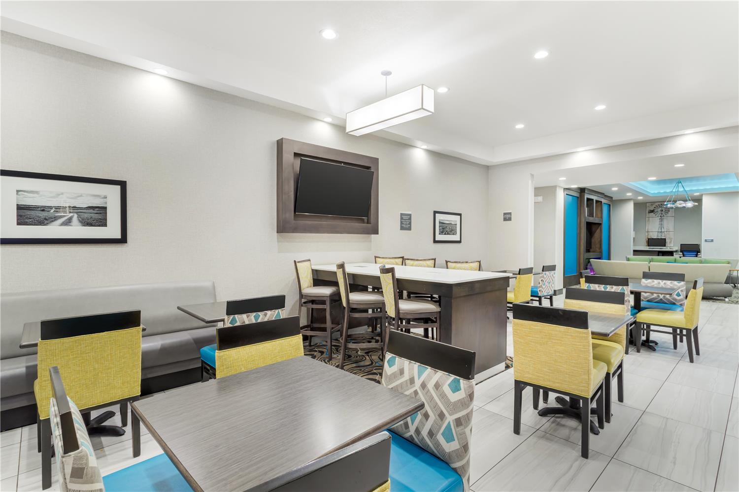 Best Western Plus Waller Hotel 6/12