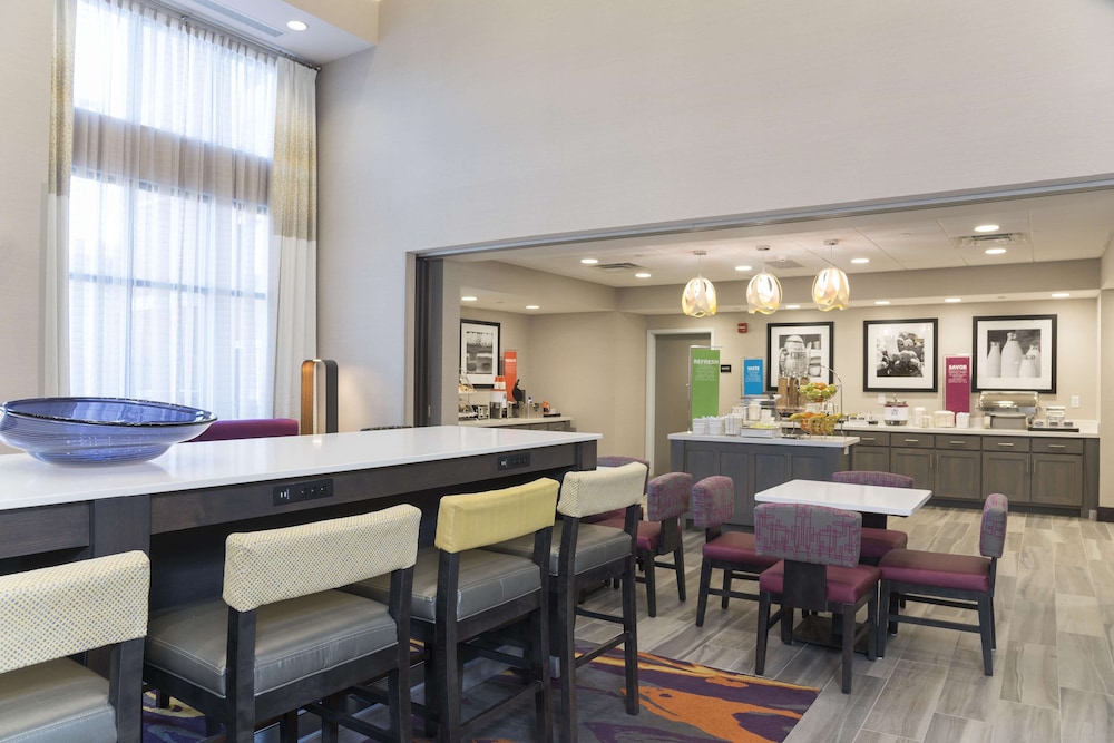 Hampton Inn Suites West Lafayette In 38/39