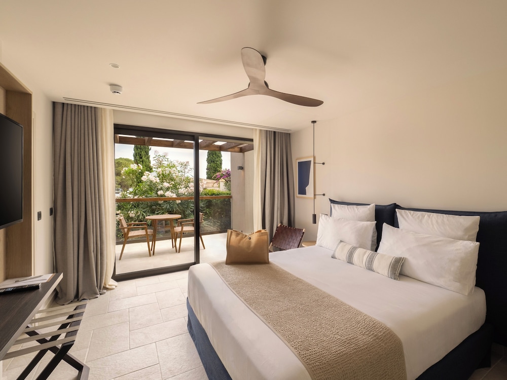 Preferred Club, Double Bed, Balcony