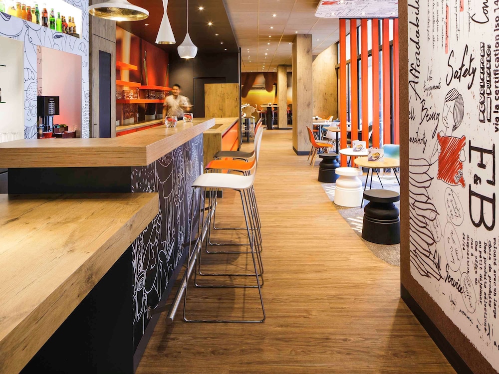 Ibis Paris Versailles Chateau 40/47