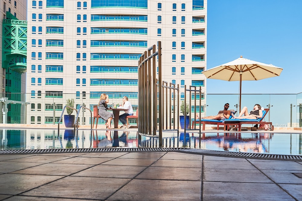 Carlton Dubai Creek 18/21