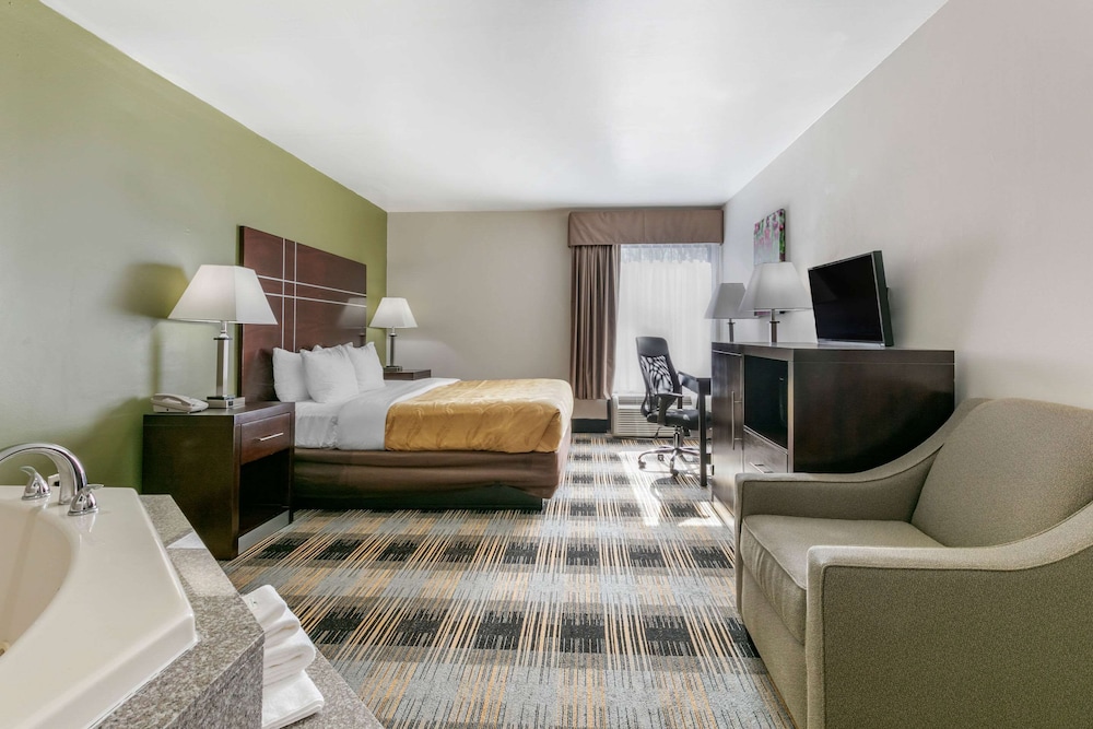 Quality Inn Cape Girardeau North 15/30