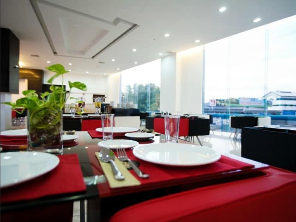 Kingston Hotel 18 AT Kuala Lumpur Sri Damansara 21/25