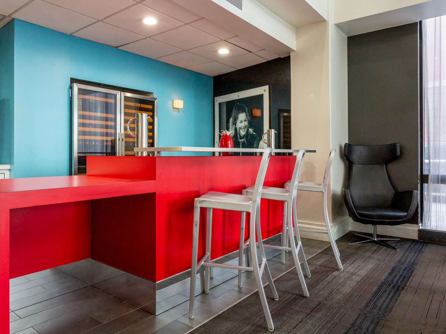 Comfort Inn & Suites Baltimore Inner Harbor 32/39