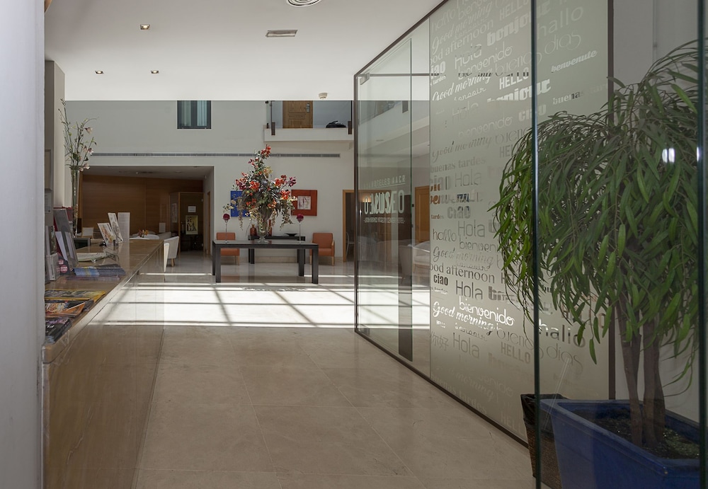 lobby