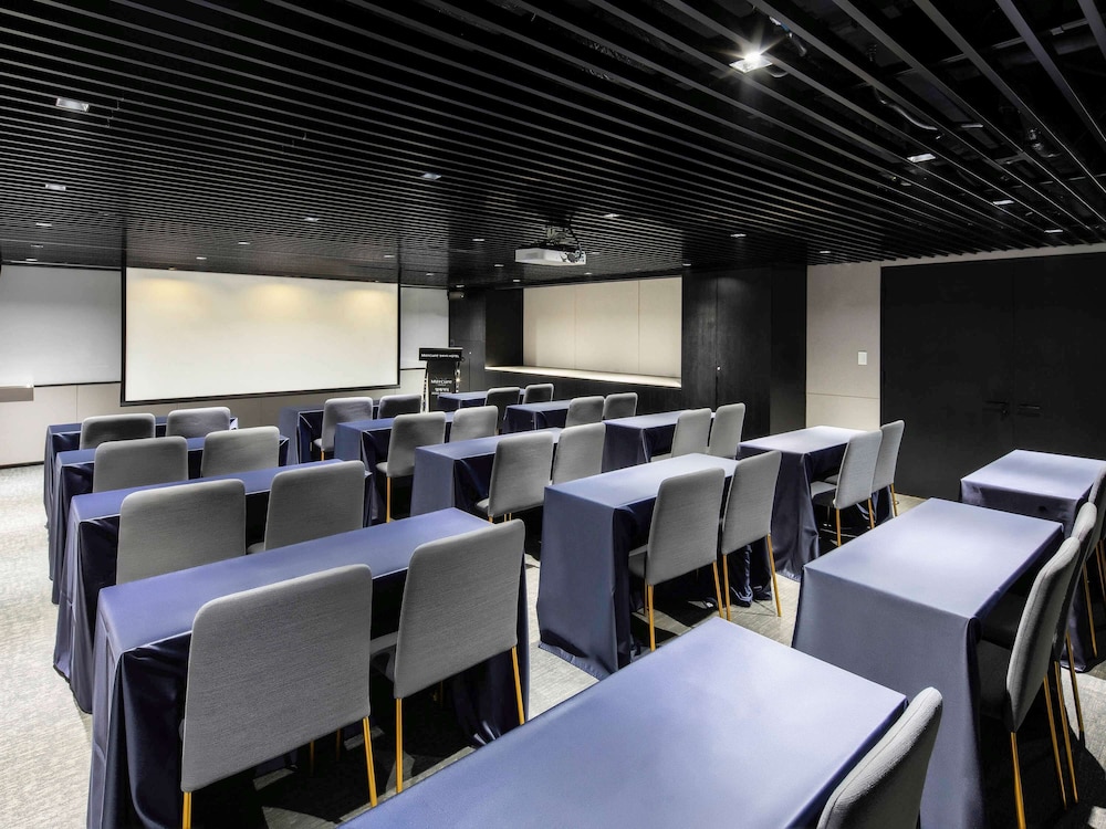 Mercure Ambassador Seoul Hongdae 58/72