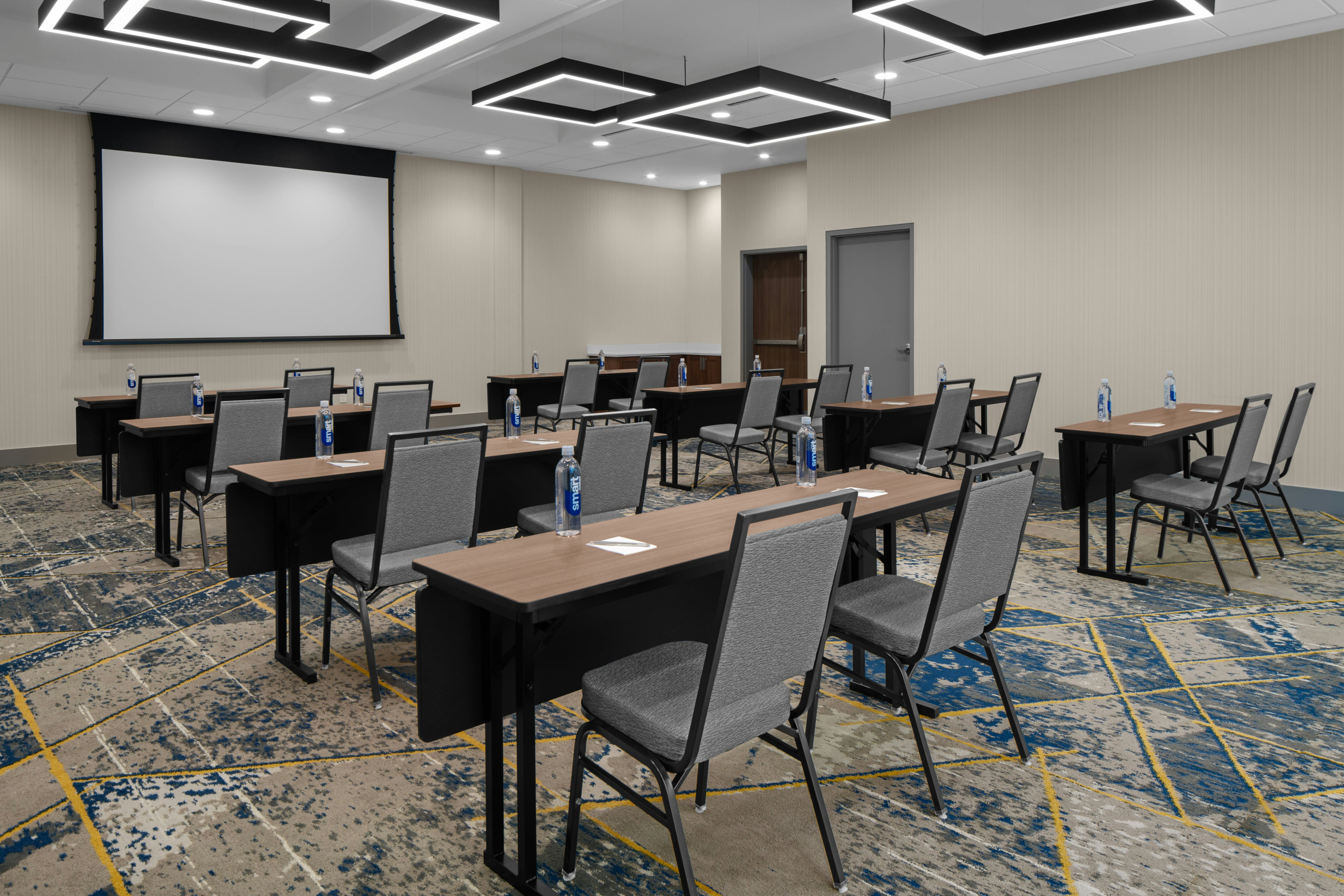 Homewood Suites by Hilton Charlotte Uptown First Ward 25/33