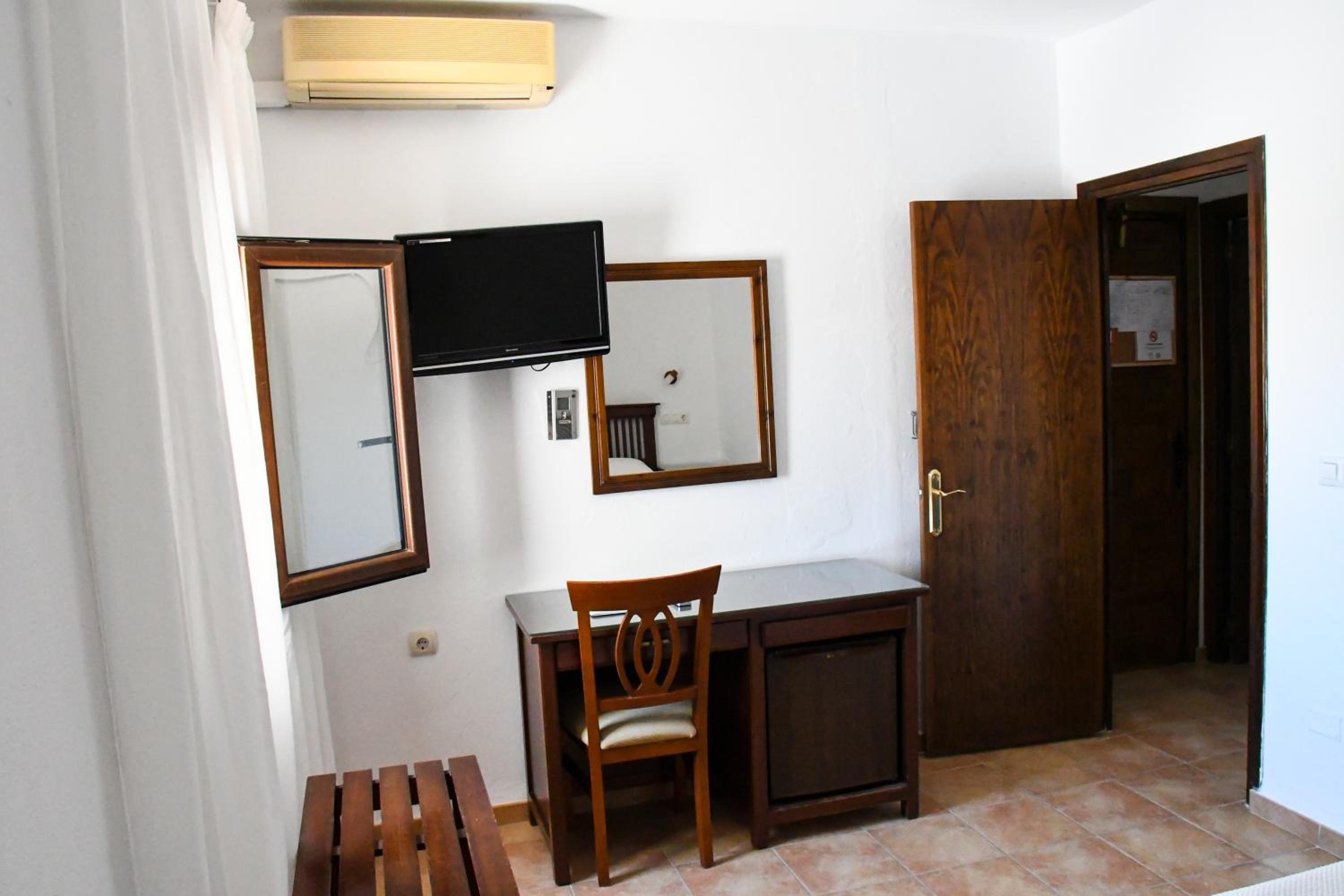 Hotel La Codorniz 4/71