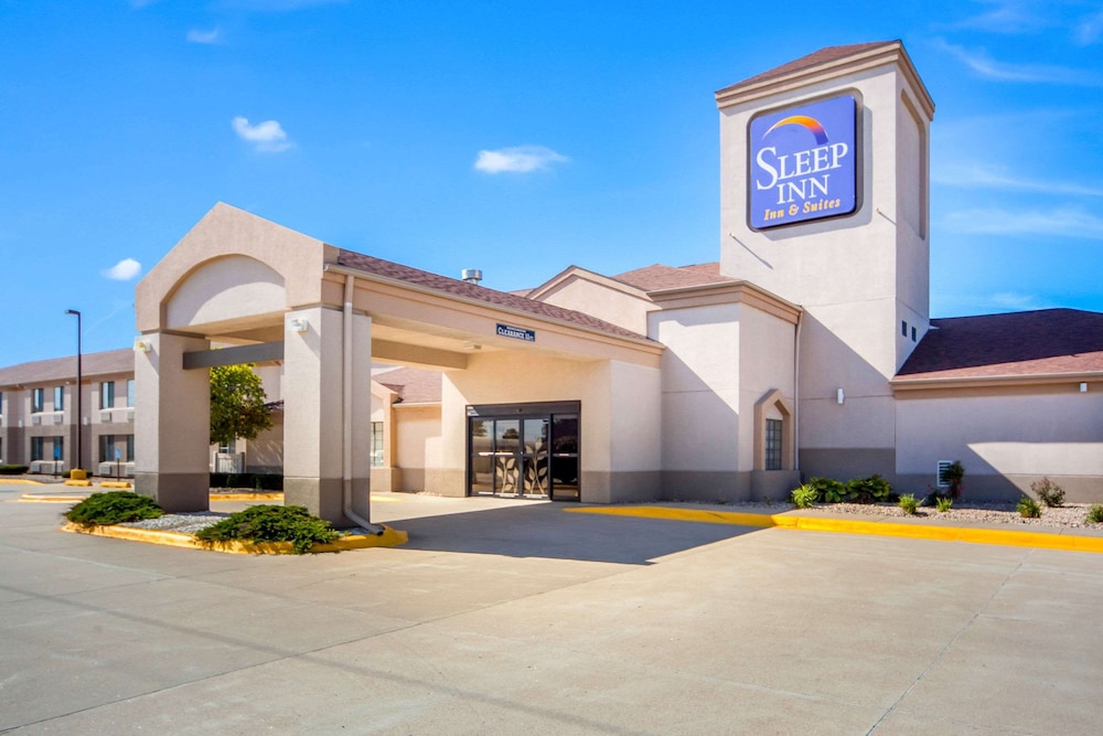Sleep Inn & Suites Columbus, NE 53/61