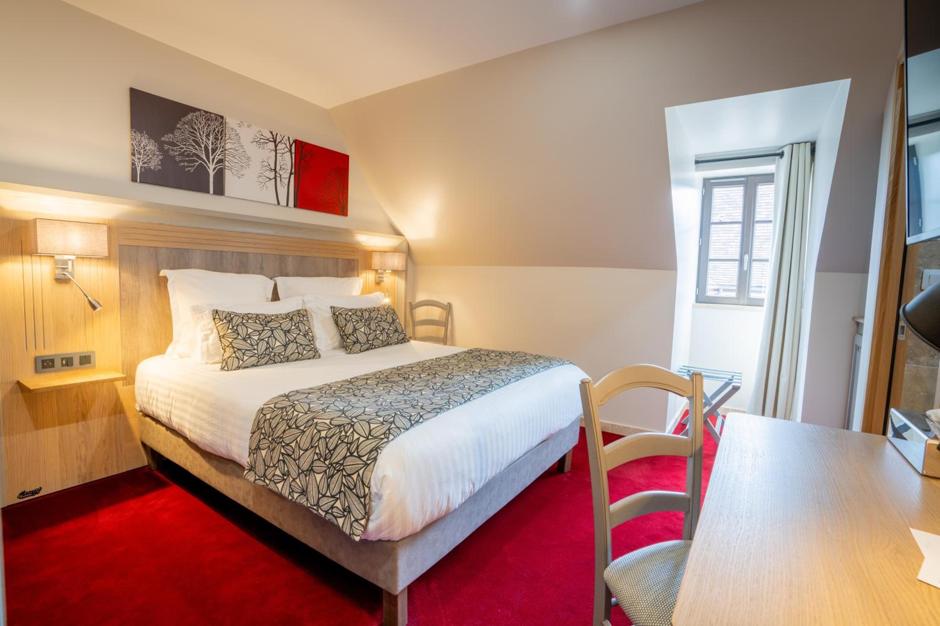 HOTEL LE PERIGORD 8/50