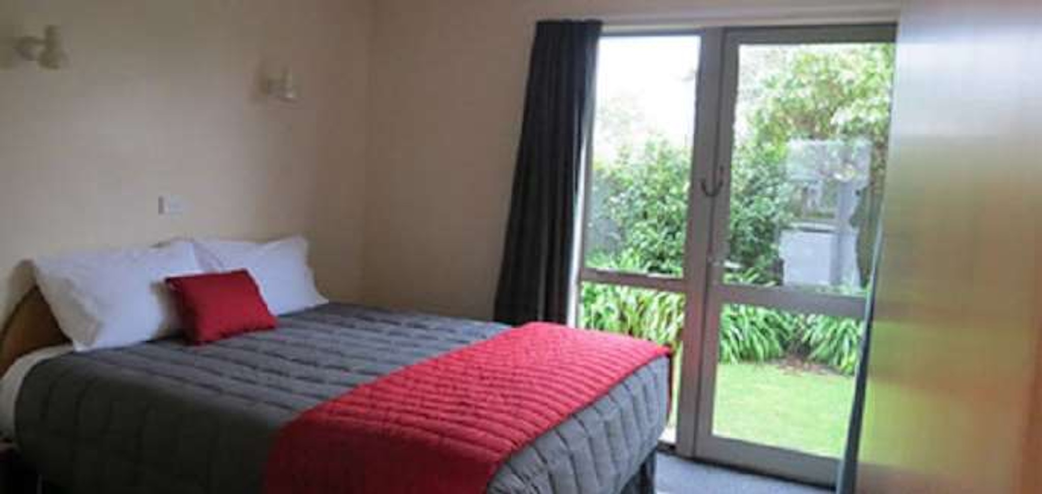 Aachen Place Motel 9/36