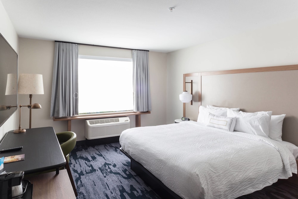 Fairfield Inn & Suites By Marriott Northfield 7/34