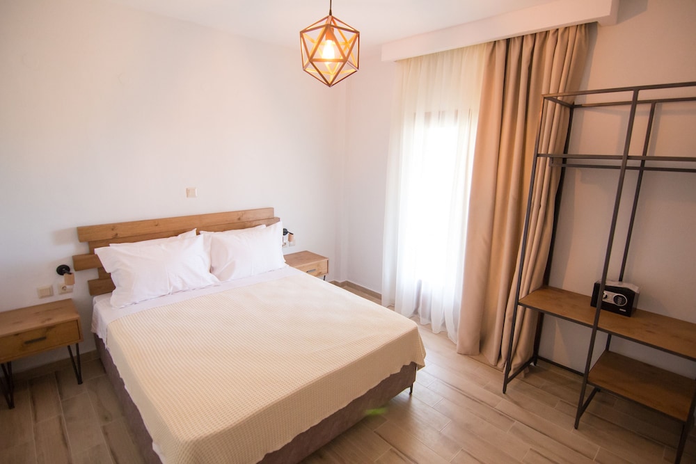 Luxury, Villa, 6 Double Beds, 2 Sofa, Sofa