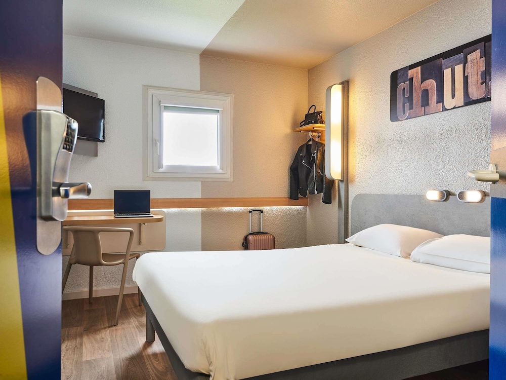 Ibis Budget Versailles Chateau Saint Cyr 16/40