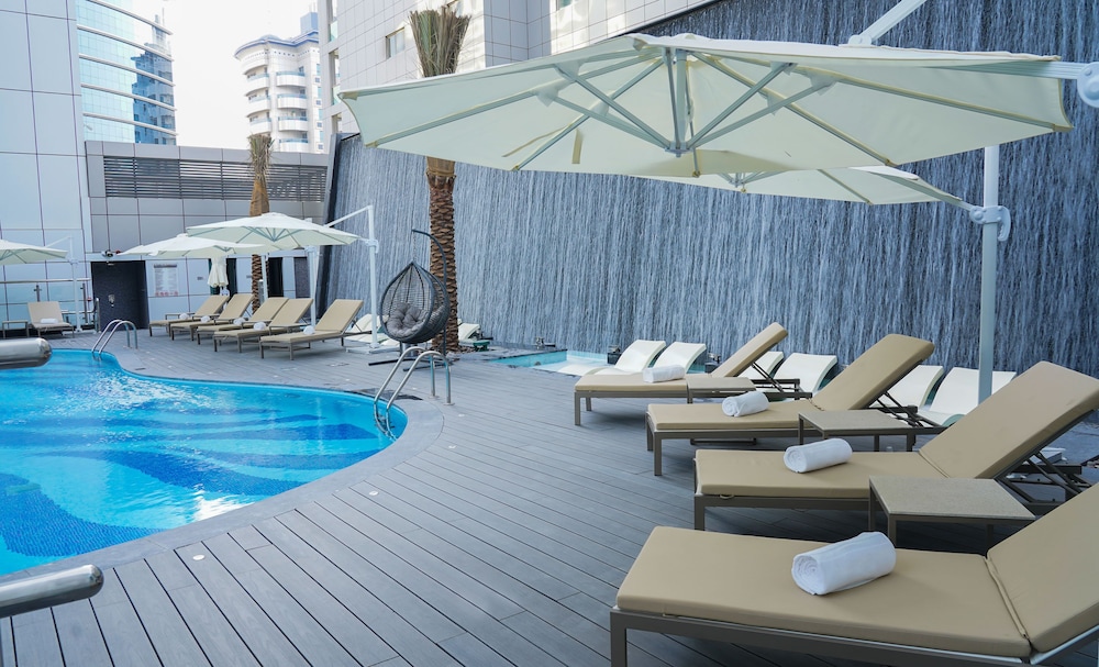 Al Khoory Sky Garden Hotel — 3