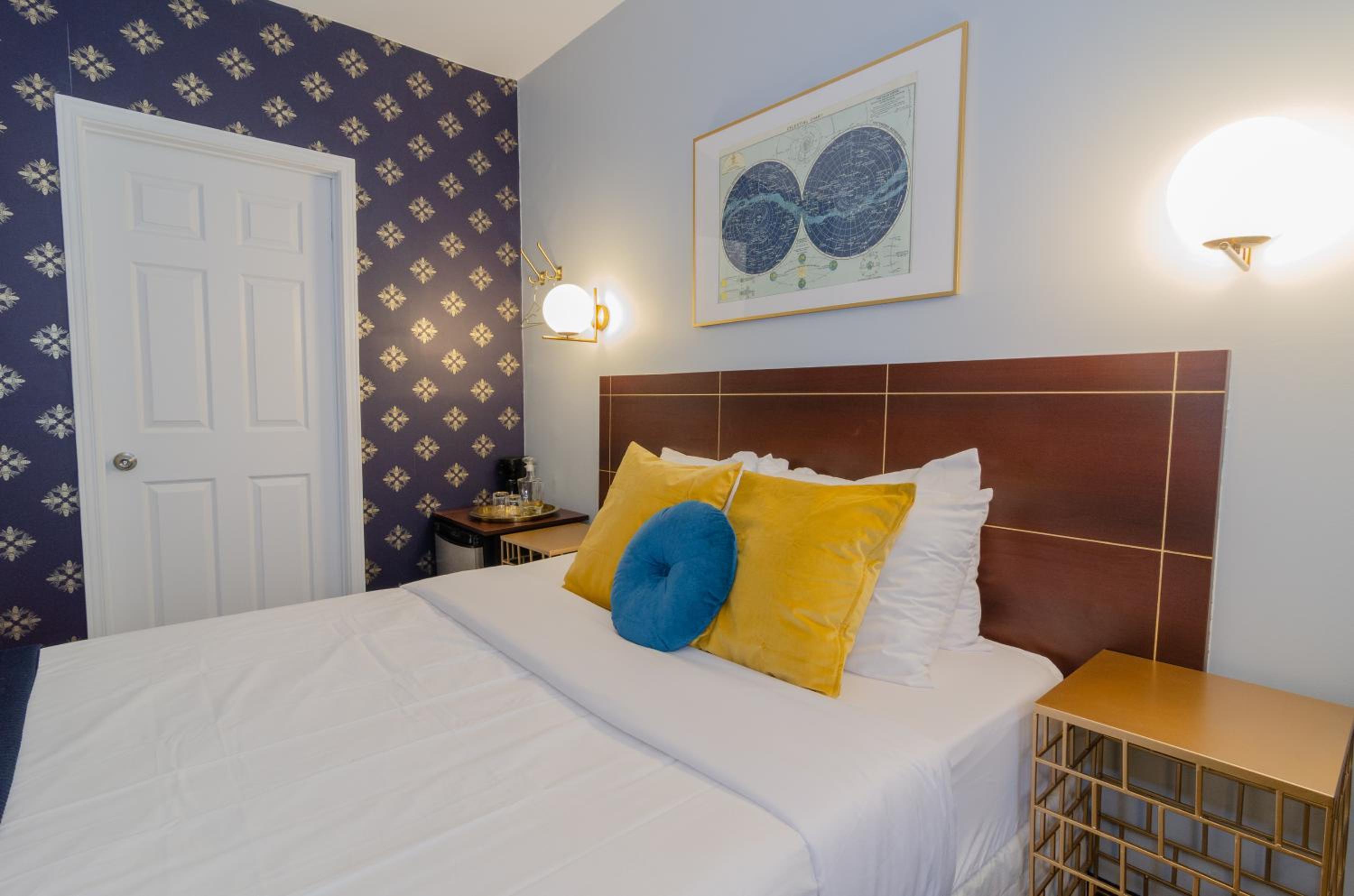 غرفة بسرير كوين، Hotel Dorion 7/10
