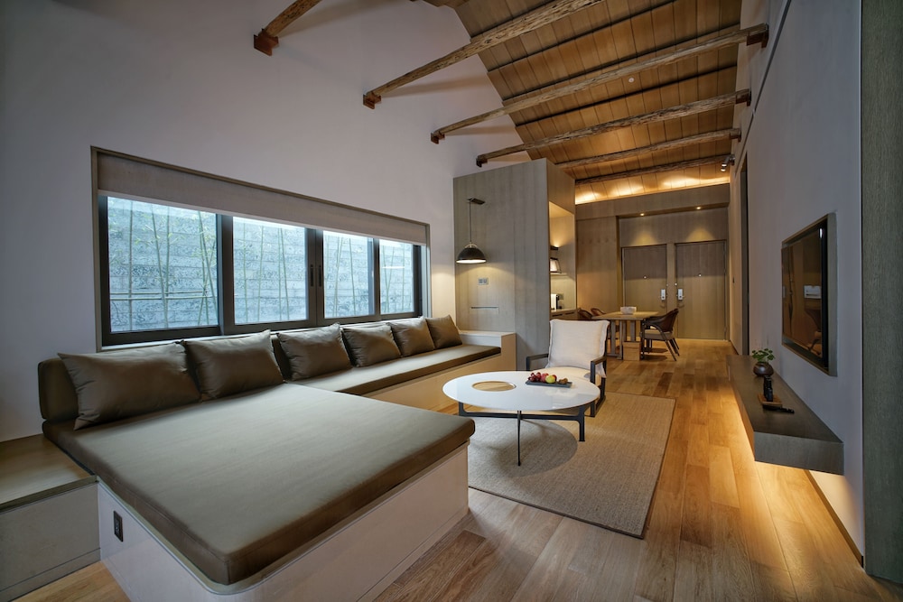 ALILA YANGSHUO 26/65