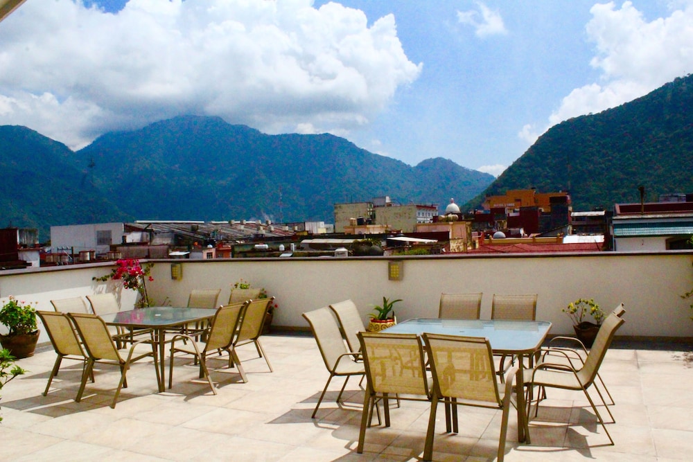Casa de la iaia Hotel 37/47